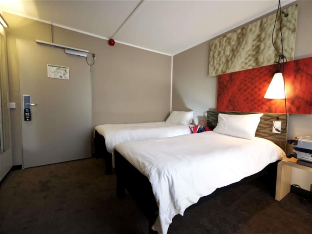 Ibis Centrum Hotel 3*